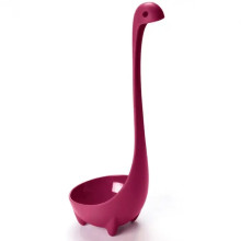 Половник кухонный, ложка для супа, пунша, пластиковая Nessie, красный (014u) Половник кухонный, ложка для супа, пунша, пластиковая Nessie, красный (014u)