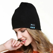 Зимняя шапка со встроенной  с наушниками. Беспроводная Bluetooth гарнитурой наушники-гарнитура с зарядкой от USB 060j